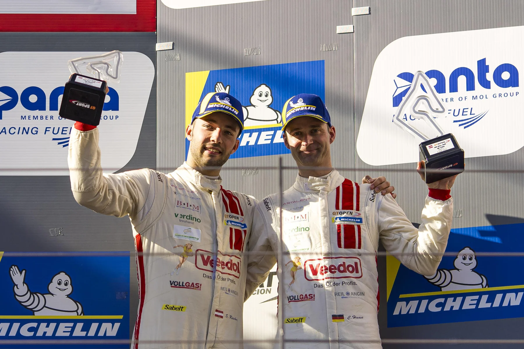 Podium und Rennsportmomente